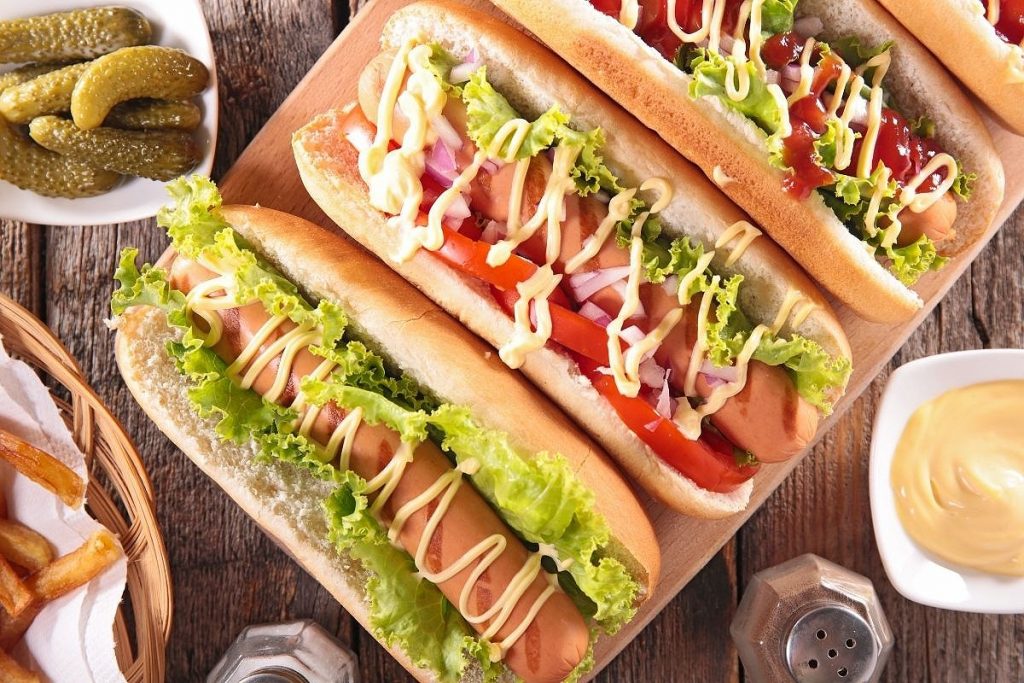 The Ultimate Guide to Cooking Hot Dogs: Best Methods for Flavor and Juiciness